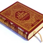 Le Saint Coran: arabe-français-phonétique - Transcription en caractères latins et traduction des sens en français - Couleur rouge bordeaux - Livre