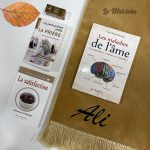 Coffret Cadeau beige "ALI" (3 Livres, tapis de prière, Musc)